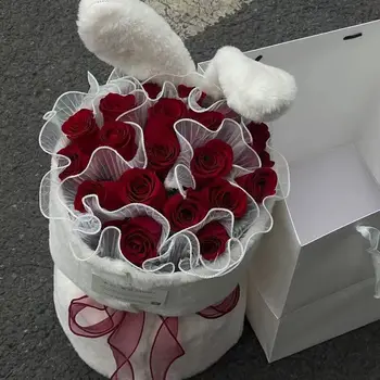 Плюшевый букет роз с заячьими ушками ручной работы с имитацией мыльных цветов - идеальный подарок на День Святого Валентина, Дни рождения, подружек невесты