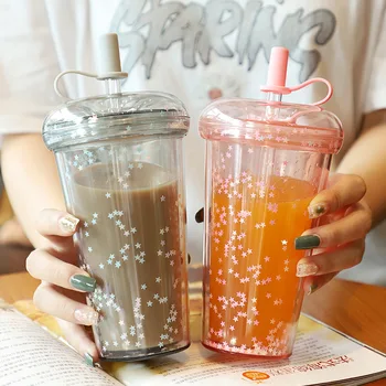 Ins Bubble Tea Cup Портативный стакан с соломинкой Пластиковые кофейные чашки с крышкой Прозрачная бутылка для воды