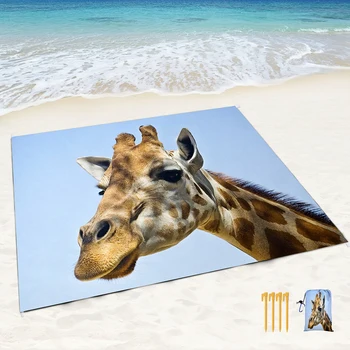 Пляжное одеяло с защитой от песка и принтом дикого жирафа, легкий ковер с угловыми карманами и сетчатой сумкой для пляжной вечеринки, путешествий, кемпинга